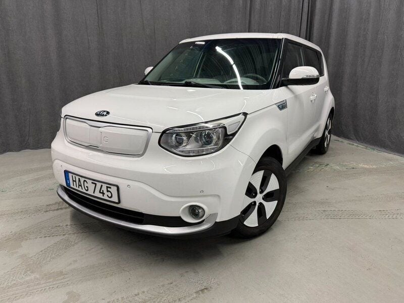 Vit Begagnad 2016 Kia Soul EV 2 SUV | 129 900 kr (Lite dyr) - Bild 1/4