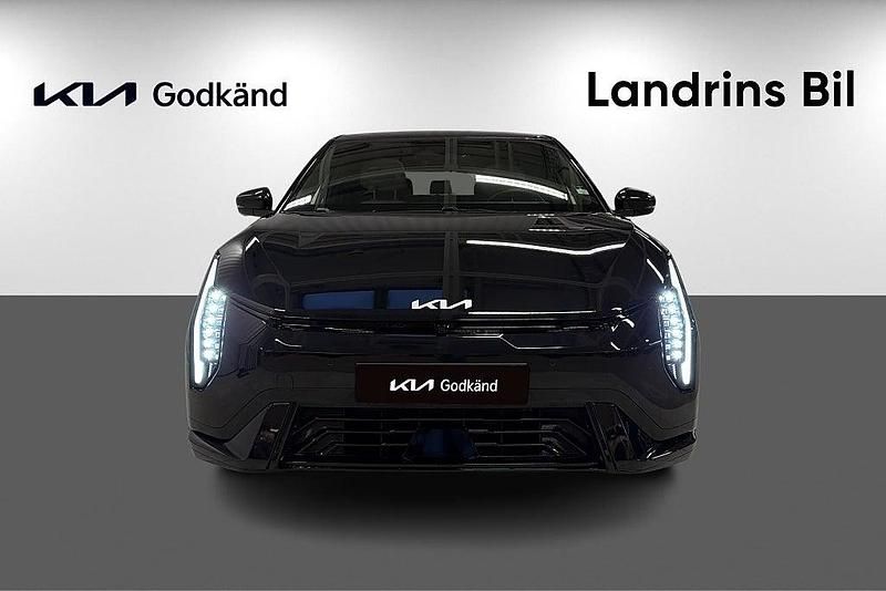 Begagnad Kia EV4 GT-Line 150 kW (204 HK) 2026 Svart Halvkombi