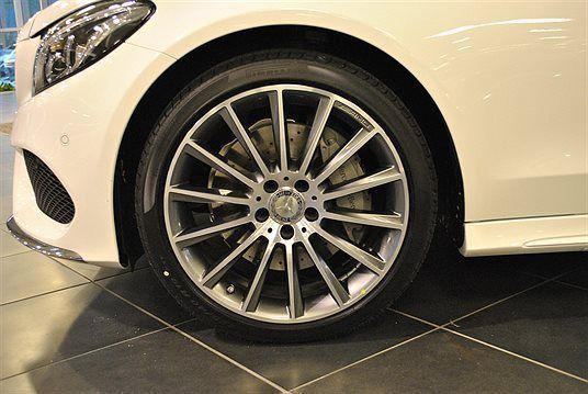 Begagnade bilar mercedes stockholm #3