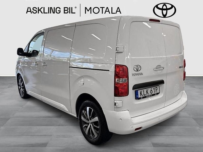 Begagnad Toyota Proace 144 HK (105 kW) 2022 Vit Minibuss