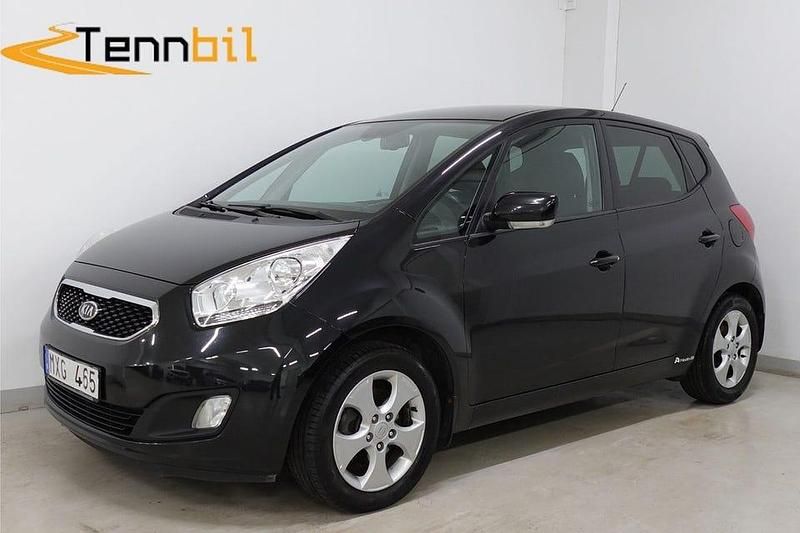 Svart Begagnad 2013 Kia Venga Comfort Halvkombi | 49 900 kr (Marknadspris) - Bild 1/4