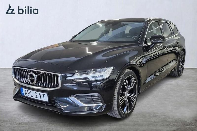 Svart Begagnad 2021 Volvo V60 Inscription Kombi | 294 900 kr - Bild 1/3