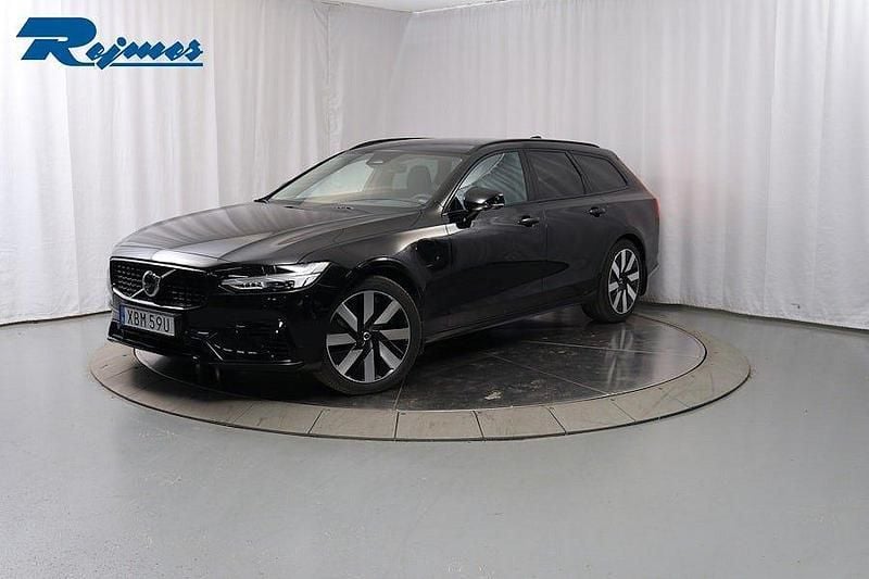 Svart Begagnad 2024 Volvo V90 Plus Kombi | 489 900 kr (Marknadspris) - Bild 1/4