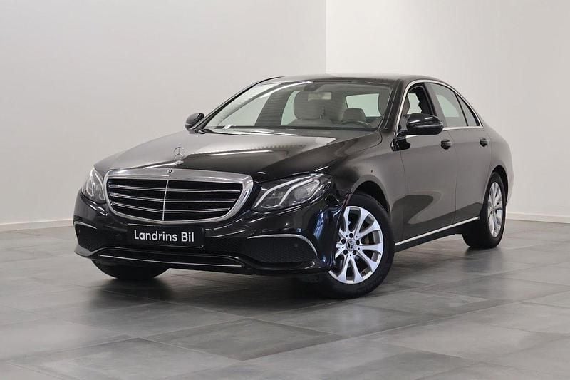 Svart Begagnad 2017 Mercedes E220 Exclusive Sedan | 218 900 kr (Marknadspris) - Bild 1/4