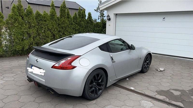 Begagnad 2016 Nissan 370Z Sportkupé | 189 000 kr - Bild 1/4