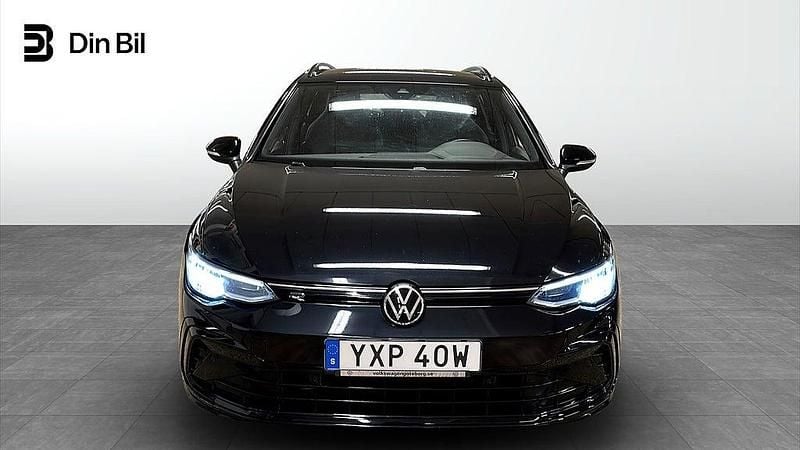 Begagnad VW Golf VIII R-line 150 HK (110 kW) 2021 Svart Kombi