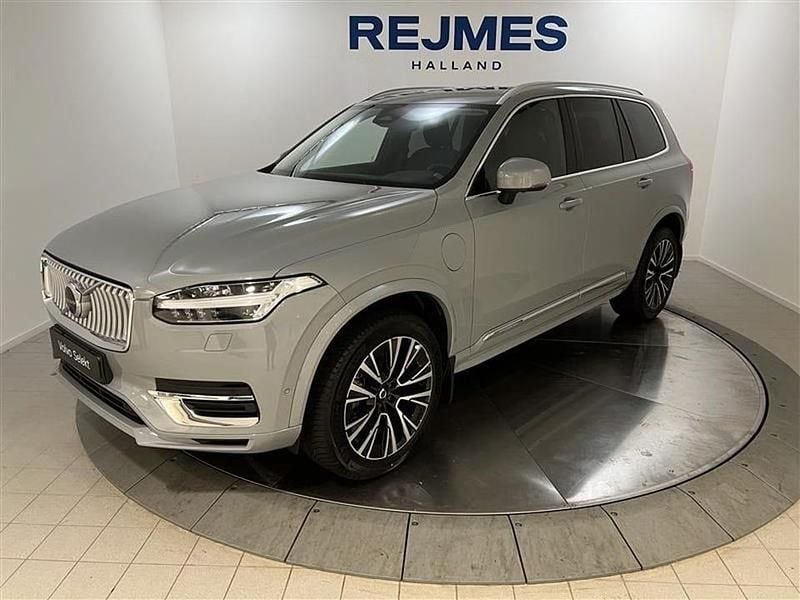 Grå Begagnad 2024 Volvo XC90 Plus SUV | 699 500 kr - Bild 1/4