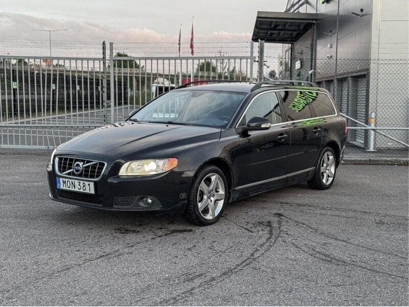 Begagnad 2010 Volvo V70 Momentum Kombi | 54 900 kr - Bild 1/4