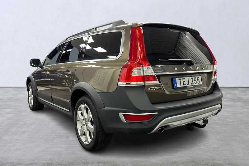 Begagnad Volvo XC70 Standard 181 HK (133 kW) 2016 Brun Kombi