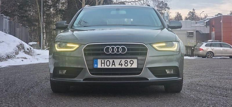 Begagnad Audi A4 Proline 136 HK (100 kW) 2013 Grå