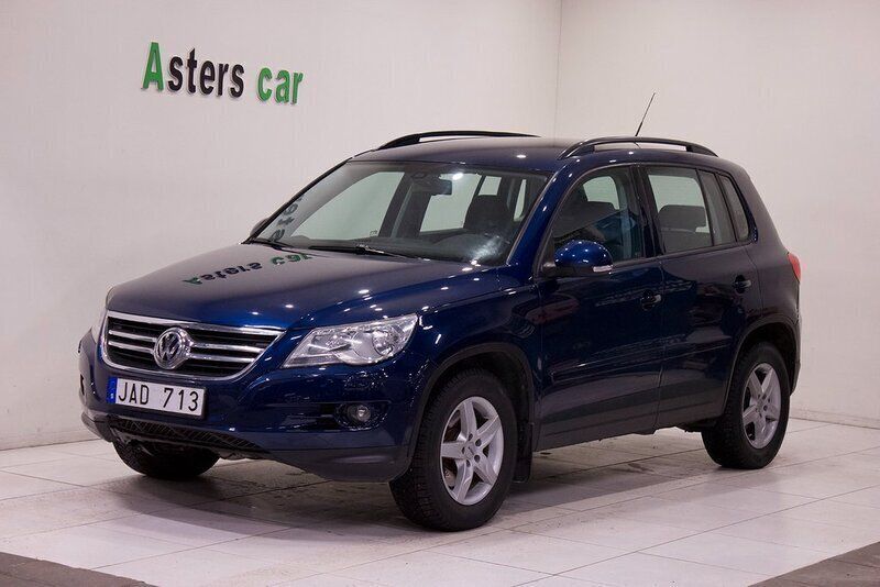 Mörkblå Begagnad 2008 VW Tiguan Track & Field SUV | 54 900 kr (Dyr) - Bild 1/4
