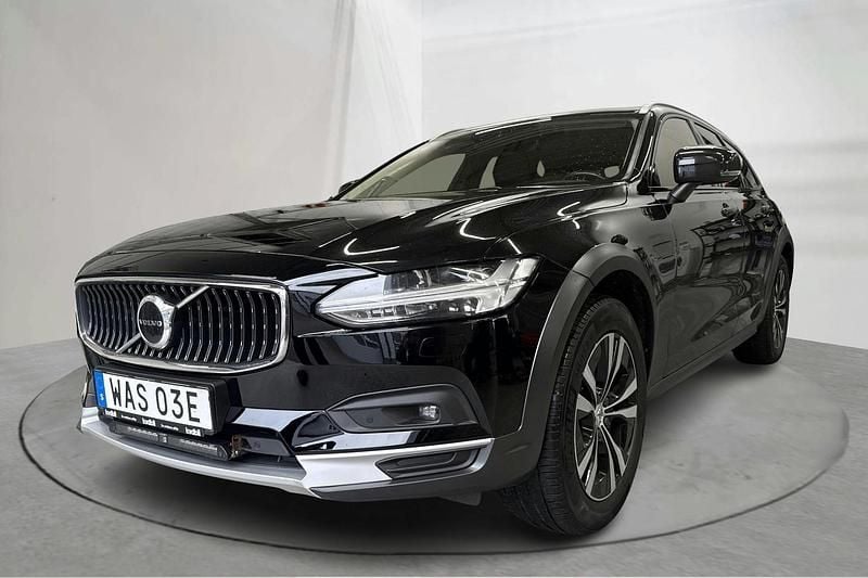 Svart Begagnad 2021 Volvo V90 CC Kombi | 282 100 kr (Bra pris) - Bild 1/4