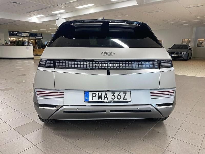 Begagnad Hyundai Ioniq 5 Advanced 167 kW (228 HK) 2023 Grå SUV