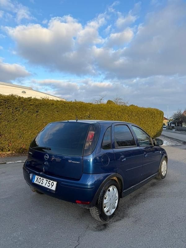 Begagnad Opel Corsa 80 HK (58 kW) 2006 Halvkombi