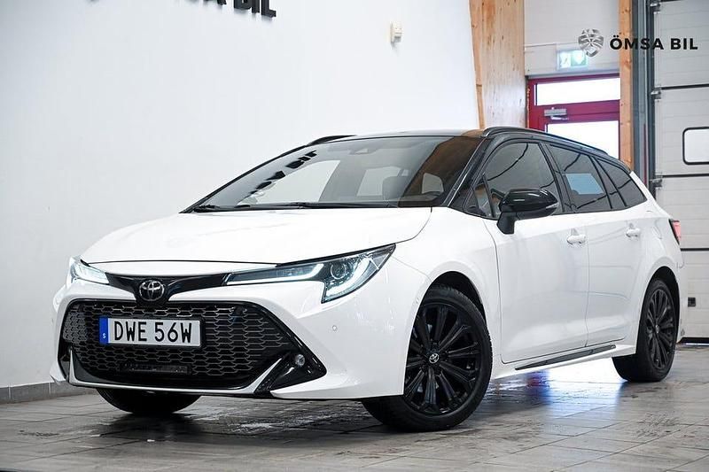 Begagnad Toyota Corolla Sport 184 HK (135 kW) 2022 Vit Kombi