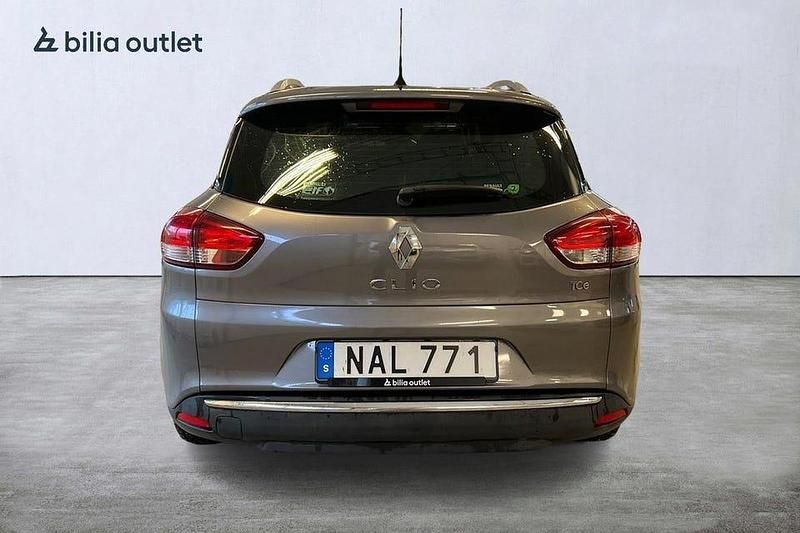 Begagnad Renault Clio IV 90 HK (66 kW) 2016 Grå Kombi