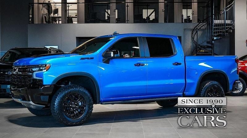 Ny 2025 Chevrolet Silverado Van | 1 173 750 kr (Dyr) - Bild 1/4