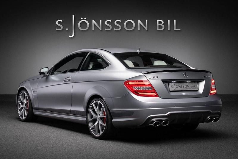 Begagnad Mercedes C63 AMG AMG 508 HK (373 kW) 2014 Silver Sportkupé