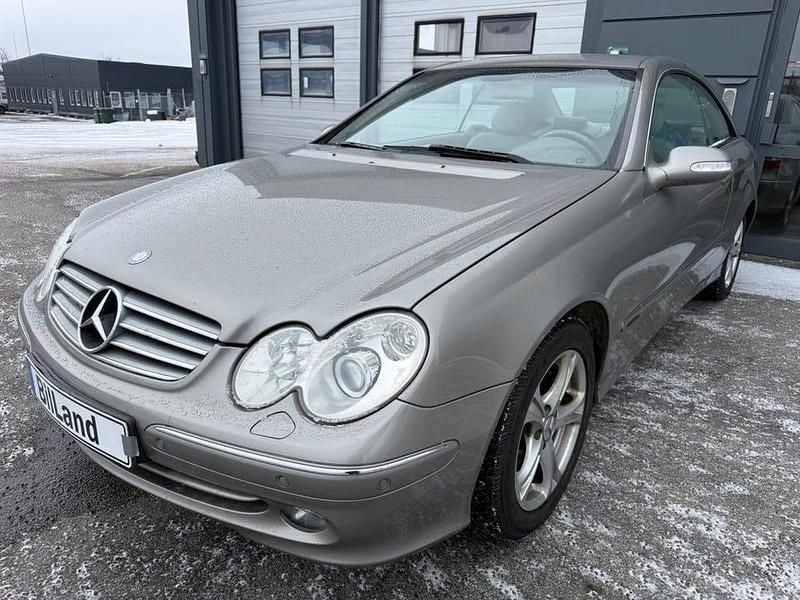 Begagnad Mercedes CLK200 Elegance 163 HK (119 kW) 2004 Silver Sportkupé