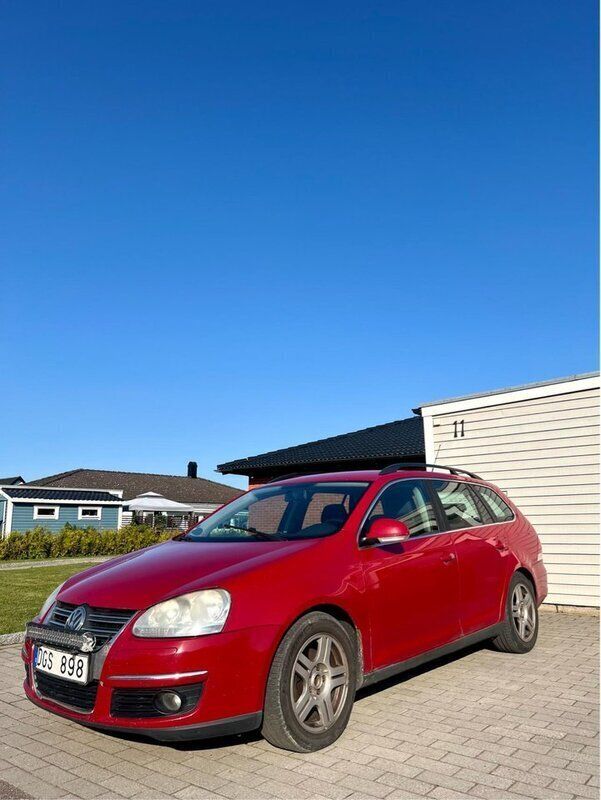 Röd Begagnad 2008 VW Golf VI Kombi | 22 000 kr - Bild 1/4