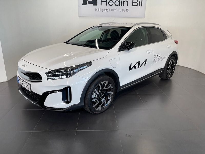 Vit Begagnad 2023 Kia XCeed Advance SUV | 384 900 kr - Bild 1/1