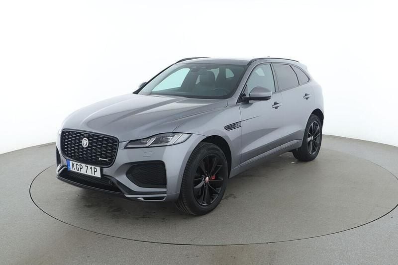 Grå Begagnad 2021 Jaguar F-Pace R-Dynamic SUV | 475 000 kr (Marknadspris) - Bild 1/3