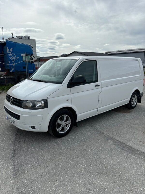 Vit Begagnad 2010 VW T5 Van | 64 900 kr (Bra pris) - Bild 1/4