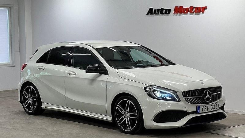 Vit Begagnad 2016 Mercedes A200 AMG Halvkombi | 149 900 kr (Marknadspris) - Bild 1/3