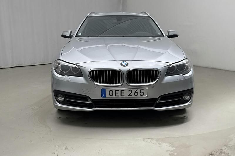 Begagnad BMW 520 190 HK (139 kW) 2017 Silver Kombi