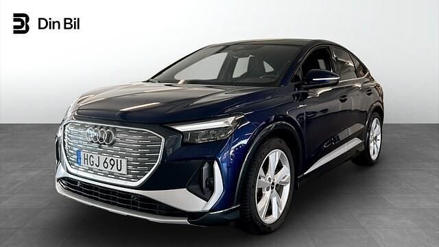 Blå Begagnad 2022 Audi Q4 Sportback e-tron Proline SUV | 399 900 kr (Marknadspris) - Bild 1/4