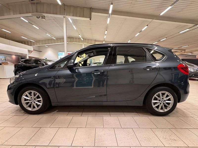 Begagnad BMW 218 Active Tourer Advantage 150 HK (110 kW) 2014 Grå Minibuss