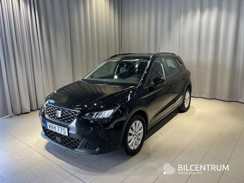 Svart Begagnad 2023 Seat Arona Style SUV | 199 900 kr (Marknadspris) - Bild 1/4