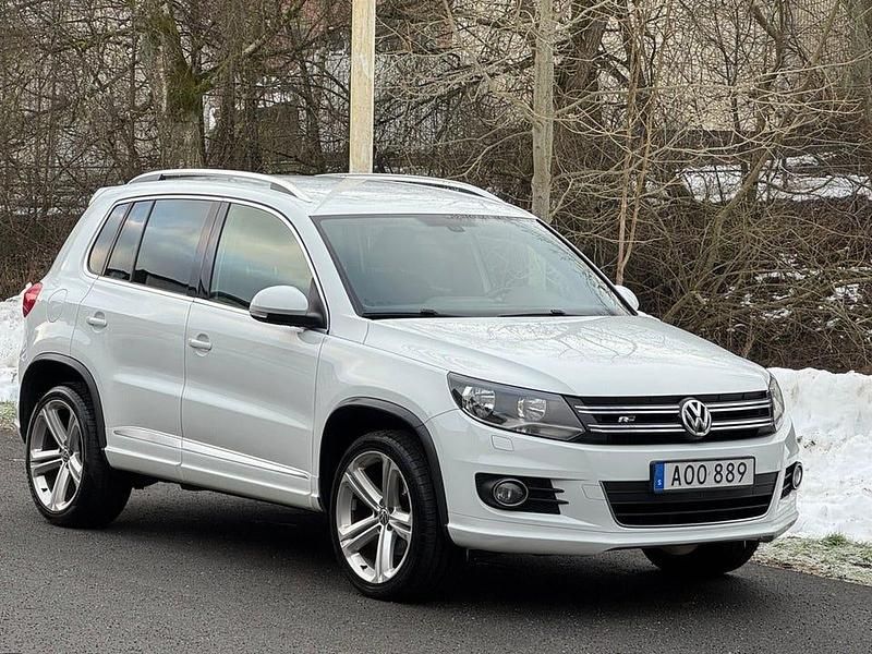 Begagnad VW Tiguan Sportline 160 HK (117 kW) 2014 Vit SUV