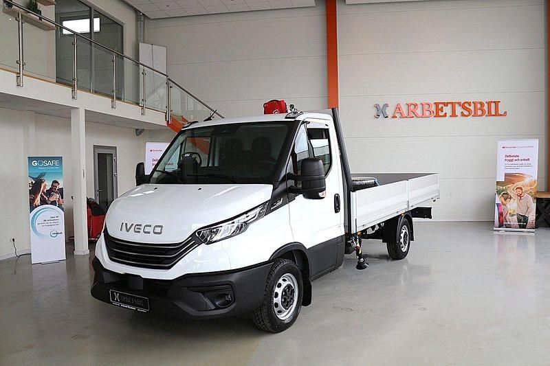 Vit Ny 2025 Iveco Daily Van | 993 750 kr - Bild 1/4