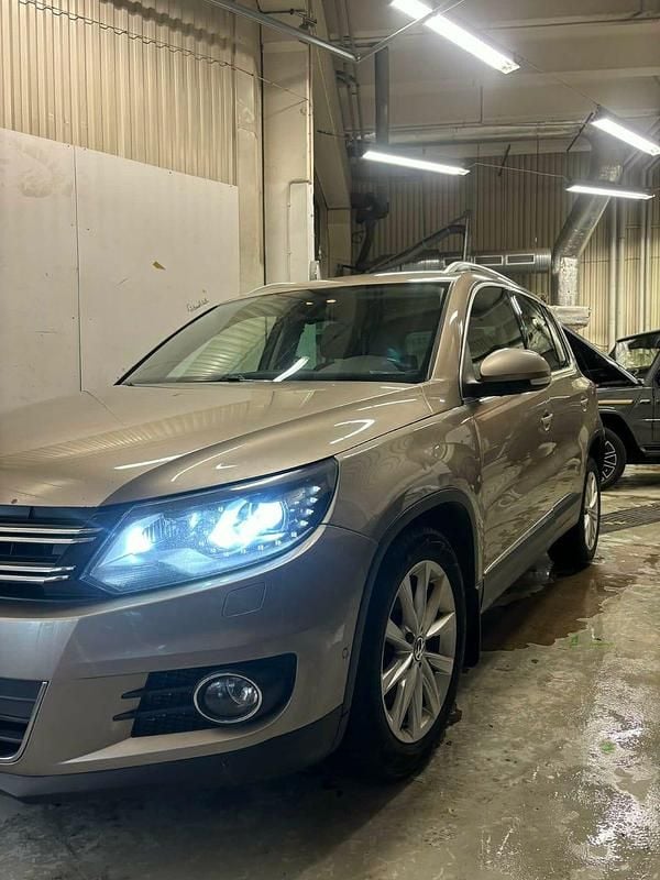 Begagnad VW Tiguan 140 HK (102 kW) 2012 SUV