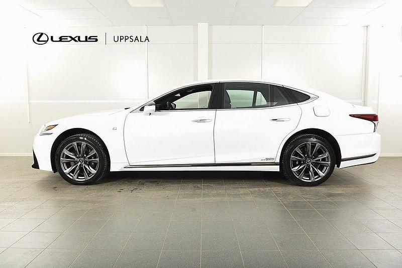 Begagnad Lexus LS500h Sport Line 358 HK (263 kW) 2018 Vit Sedan