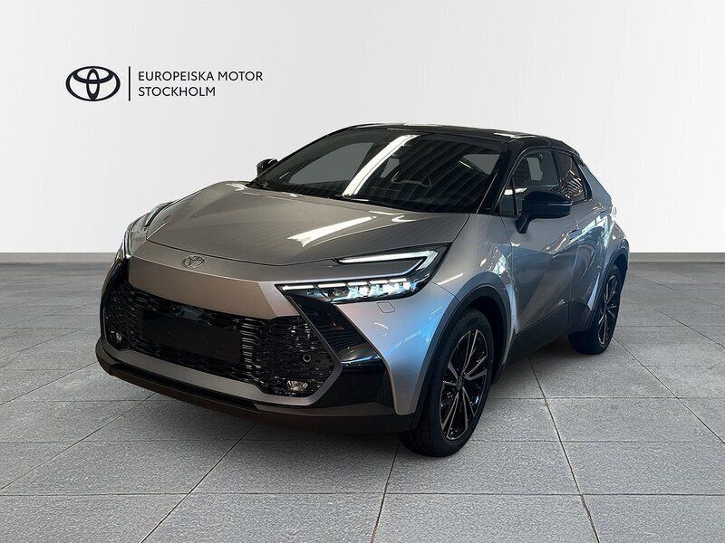 Ny 2025 Toyota C-HR Executive SUV | 507 500 kr (Lite dyr) - Bild 1/4