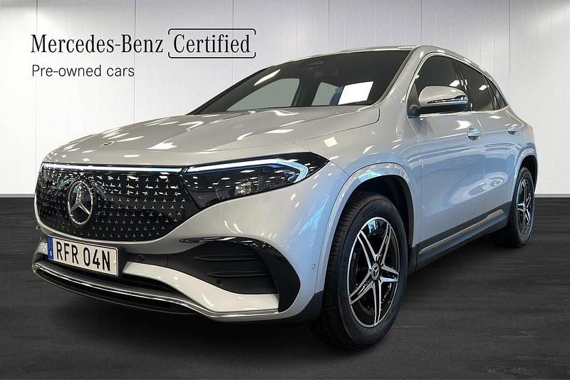 Silver Ny 2024 Mercedes EQA250+ AMG SUV | 499 000 kr (Marknadspris) - Bild 1/4