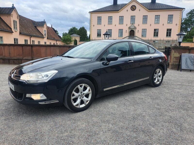 Grå Begagnad 2009 Citroën C5 Sedan | 27 000 kr (Superpris) - Bild 1/4