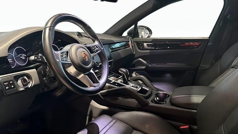 Begagnad Porsche Cayenne 340 HK (250 kW) 2020 Quarzite grey metallic SUV