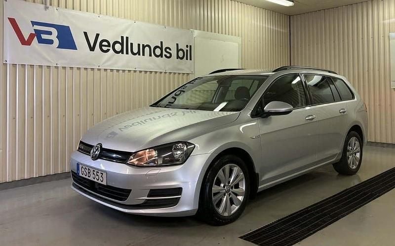 Begagnad VW Golf VII 110 HK (80 kW) 2015 Silver Kombi
