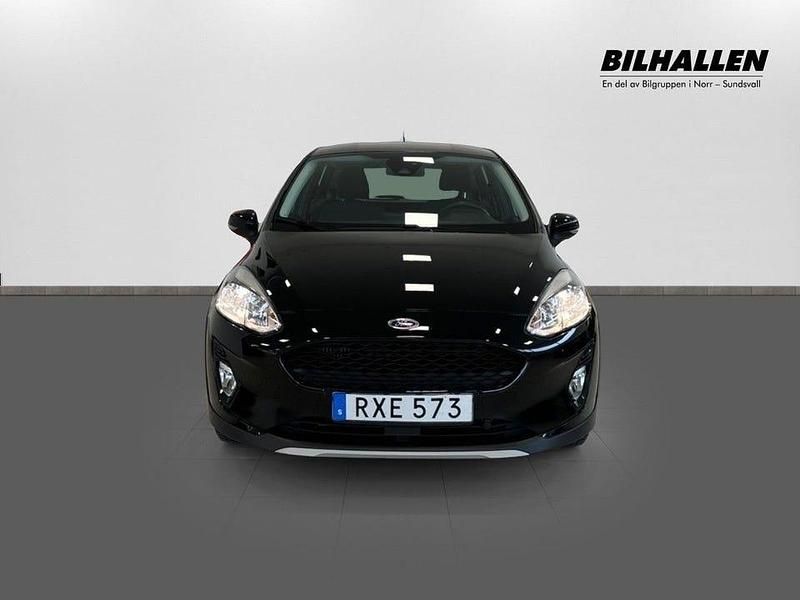Begagnad Ford Fiesta Active 101 HK (74 kW) 2018 Svart Halvkombi
