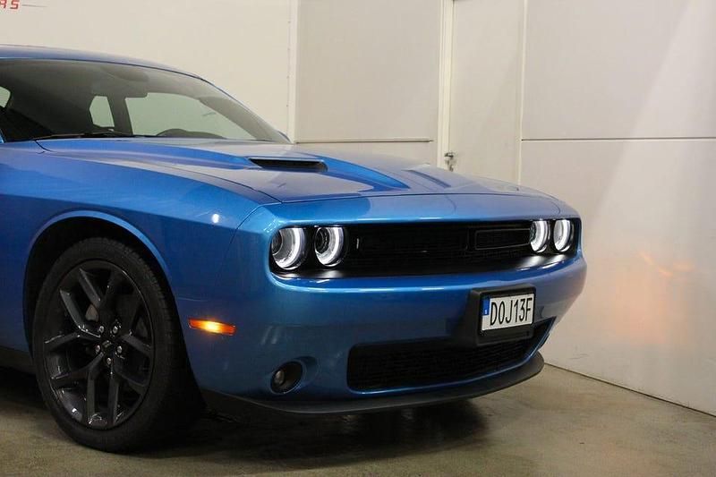 Begagnad Dodge Challenger 309 HK (227 kW) 2019 Blå Sportkupé