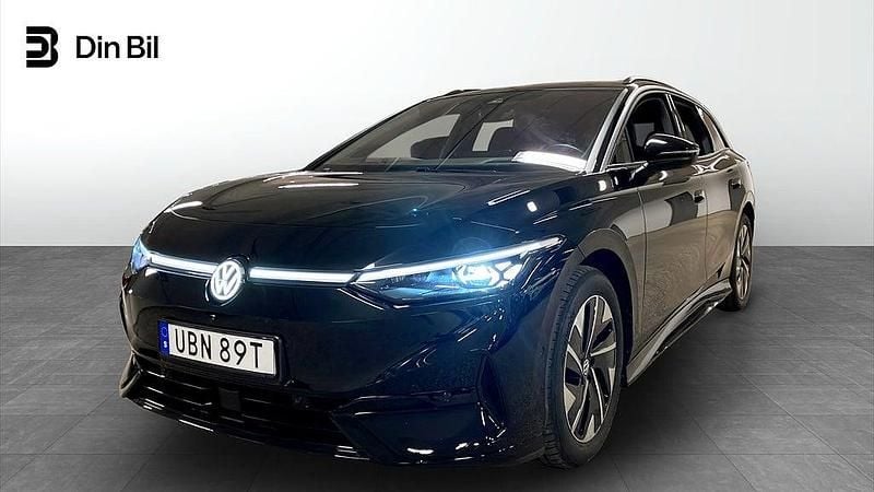 Svart Begagnad 2024 VW ID.7 Pro Kombi | 529 800 kr (Marknadspris) - Bild 1/4