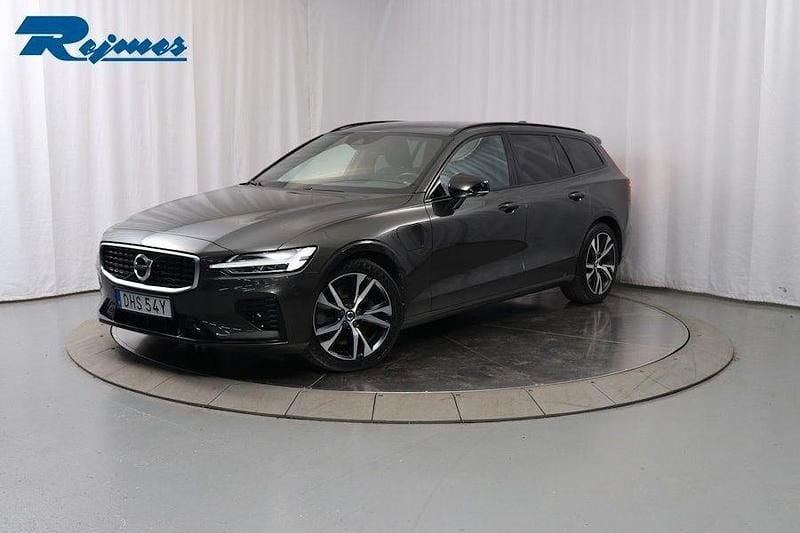 Mörkgrå Begagnad 2020 Volvo V60 R-Design Kombi | 329 900 kr (Marknadspris) - Bild 1/4