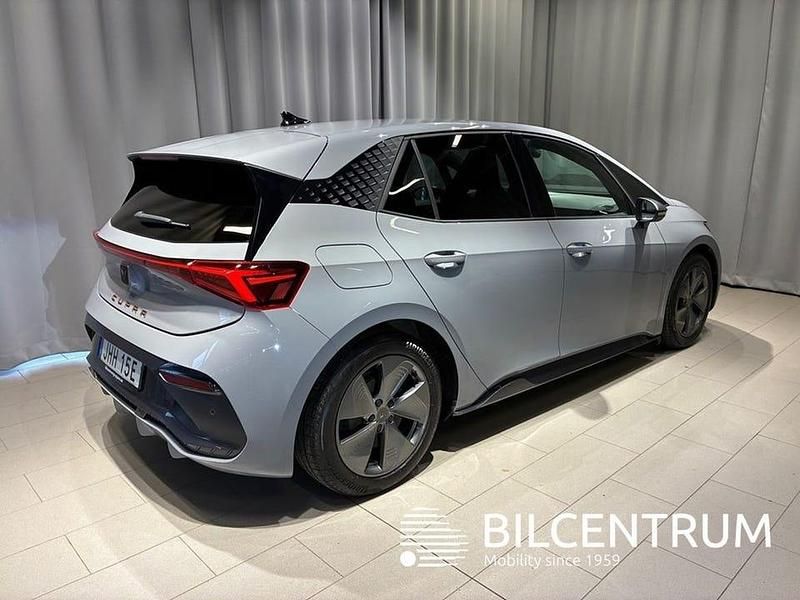 Begagnad Cupra Born 169 kW (231 HK) 2023 Grå Halvkombi