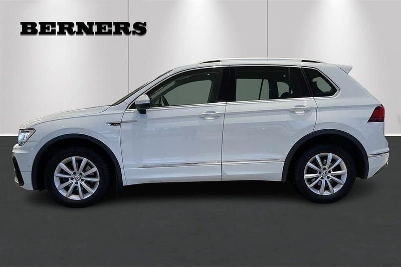 Begagnad VW Tiguan R-line 151 HK (111 kW) 2019 Vit SUV