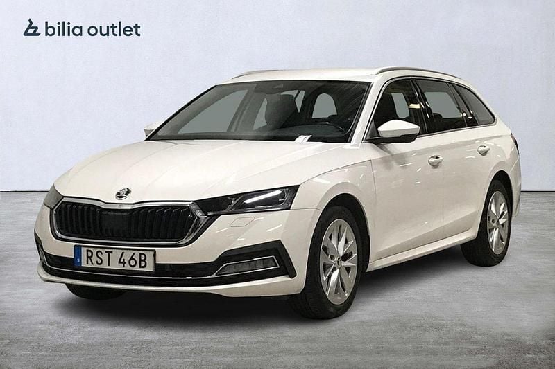 Vit Begagnad 2020 Skoda Octavia Style Kombi | 257 900 kr (Marknadspris) - Bild 1/4