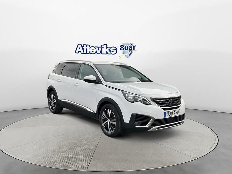 Vit Begagnad 2019 Peugeot 5008 Minibuss | 174 900 kr (Bra pris) - Bild 1/4