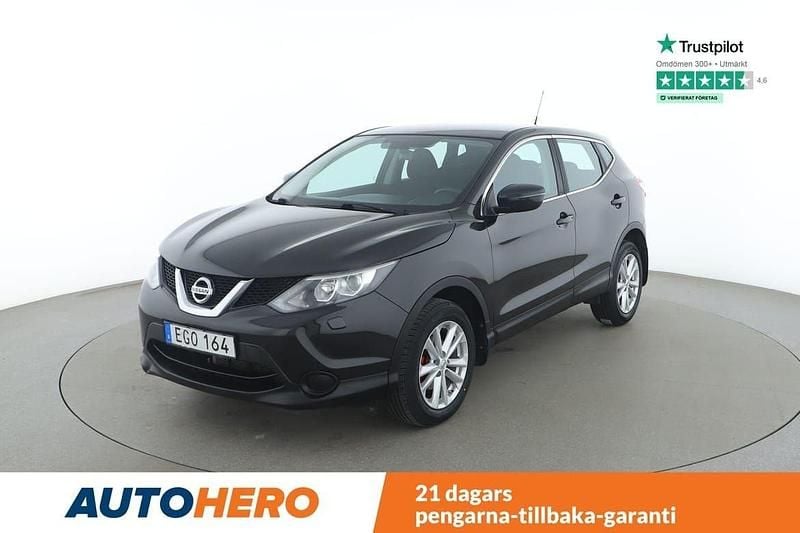 Svart Begagnad 2015 Nissan Qashqai SUV | 115 000 kr (Marknadspris) - Bild 1/4